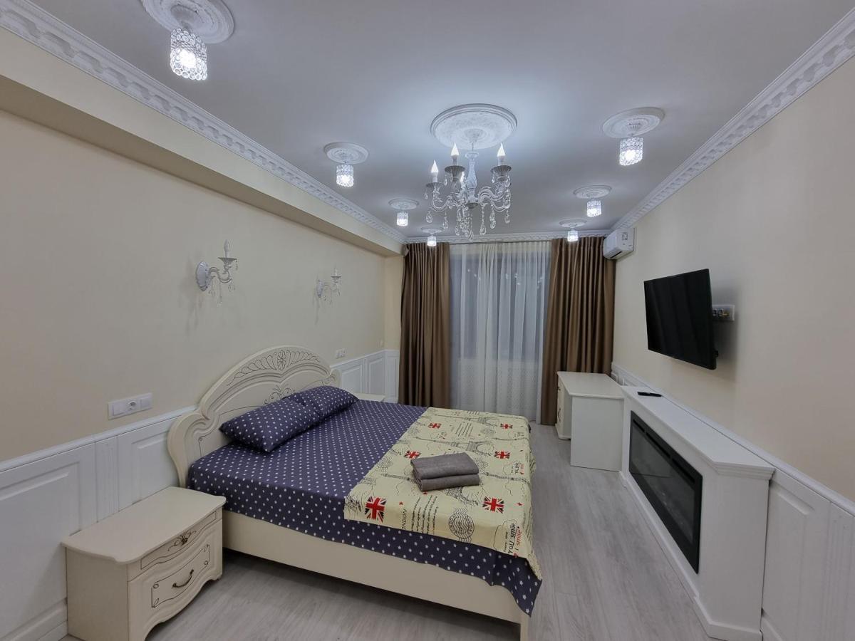 Blue Sky New Apartments In The Center Chişinǎu Buitenkant foto